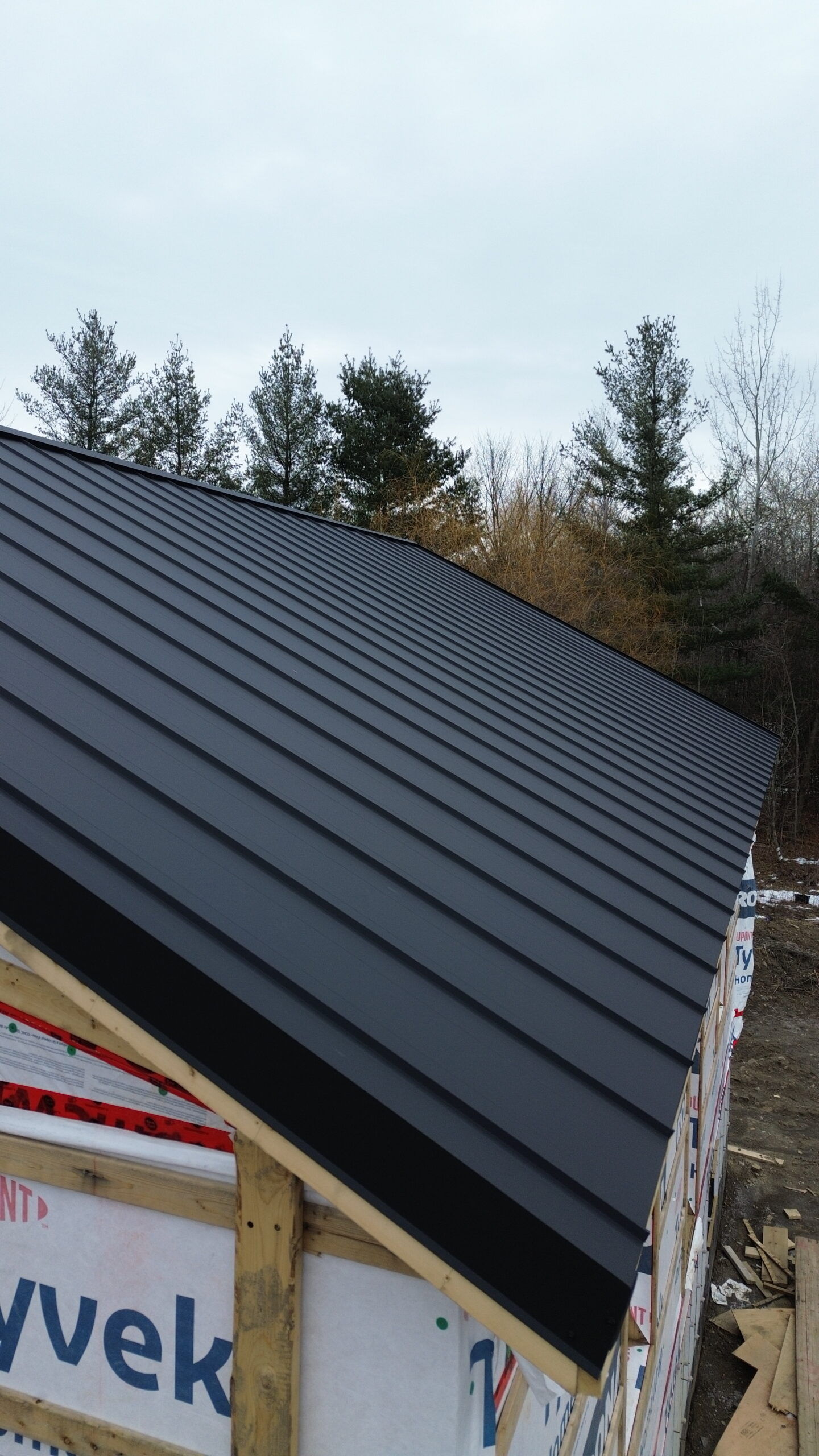 Metal-Roof-Canada-Standing-Seam-Roofing-6